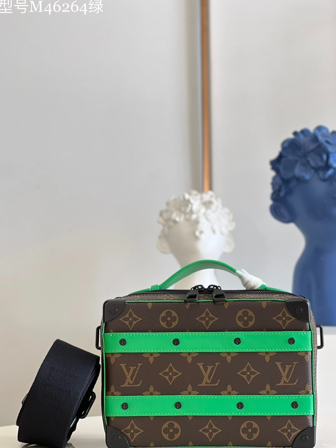 Cheap LOUIS VUITTON SOFT HANDLE TRUNK 0711